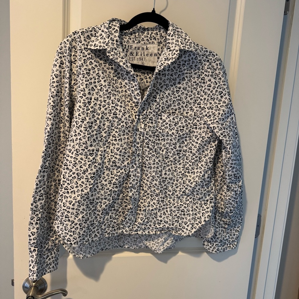Frank & Eileen “Sylvio” Button down gray black and white cotton heart shirt | S - Picture 3 of 7